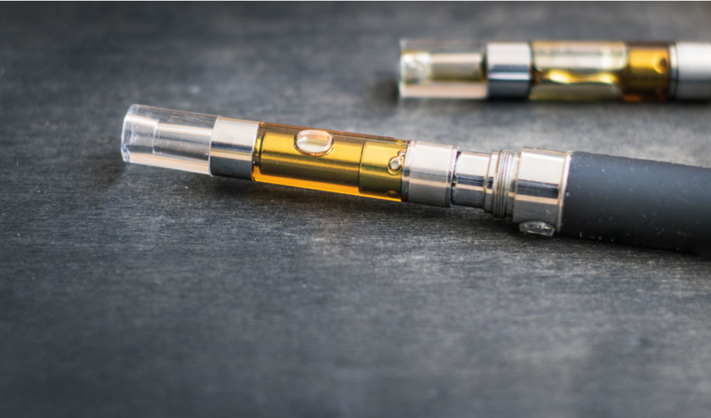 DELTA 8 CARTS VS DELTA 8 DISPOSABLES: WHICH TO CHOOSE?